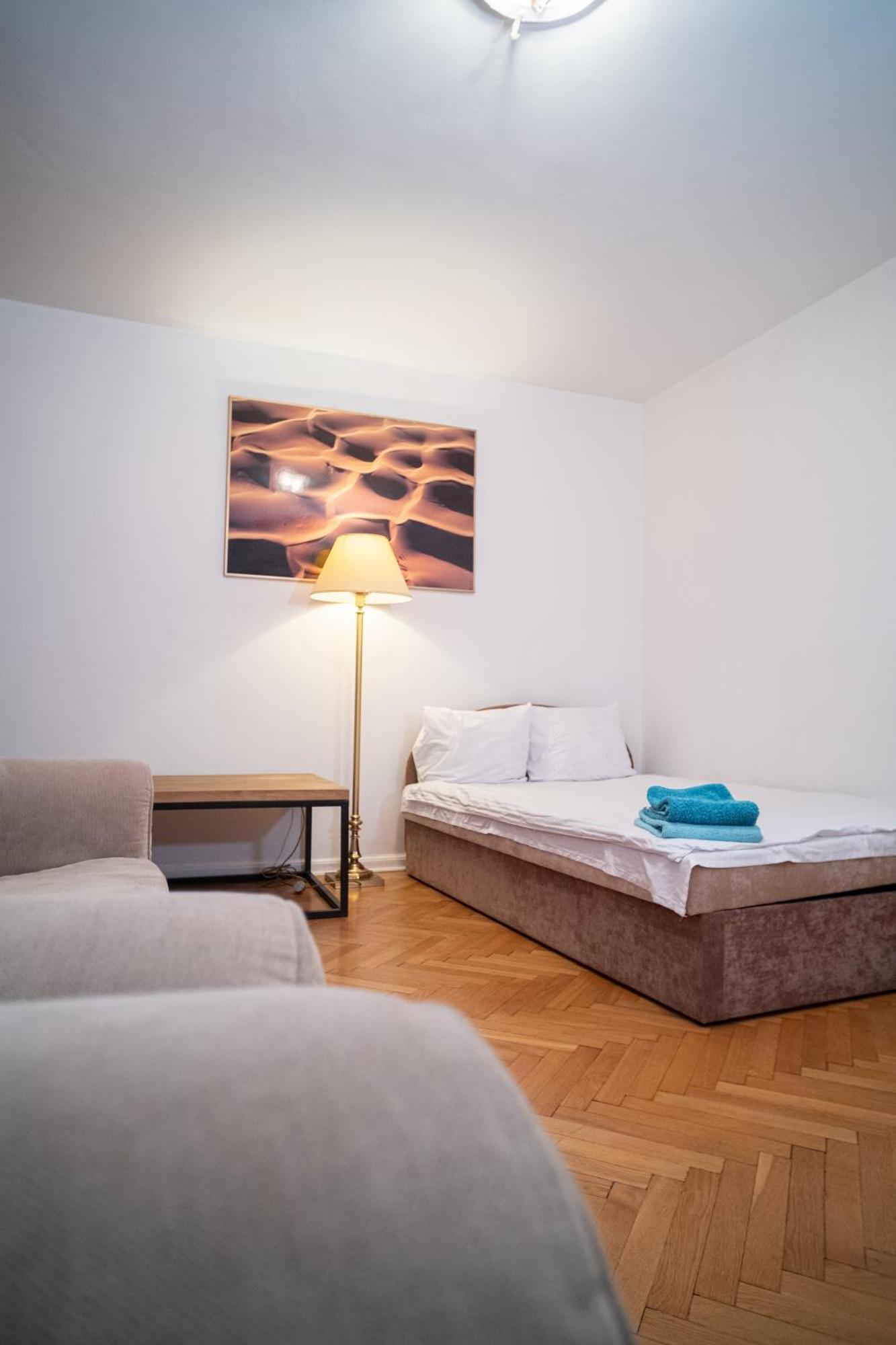 Apartrooms Near Old Town In Warsaw Dnf Done Invoice エクステリア 写真